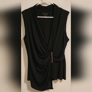 Donna Karan New York Hardware Sleeveless V Neck Top. Black, XL!